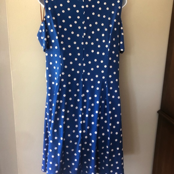 Robbie Bee Blue & White Polka dot shoulder peek dress. Size L. NWT. - Picture 3 of 6
